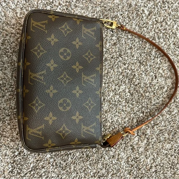 Authentic Louis Vuitton Pochette 
Code VI0070
Bought on Poshmark - Picture 4 of 11